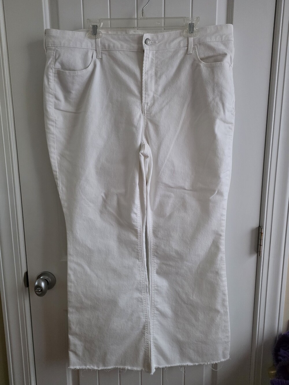 Old Navy High Rise Wow White Flare Jeans Plus Size 20